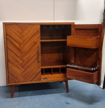 Mini Bar