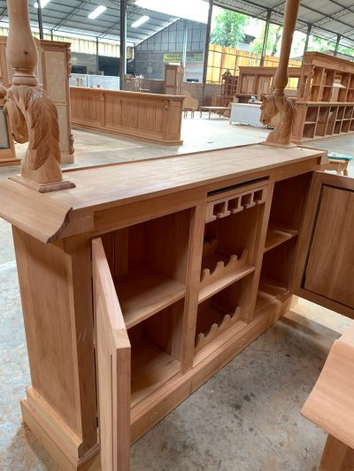 ICB 160 A with Horse Carving on pilar (6)